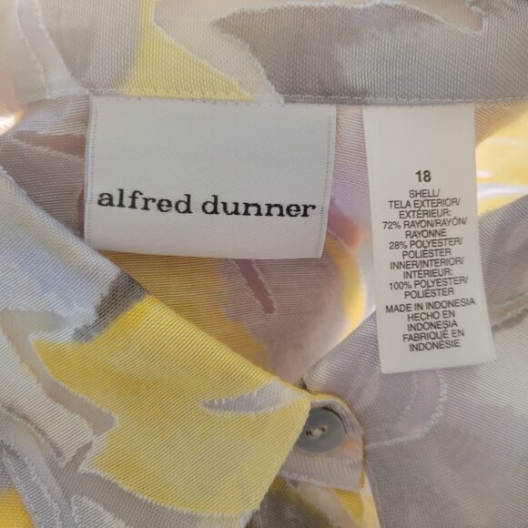 Alfred Dunner Women Top 18 Plus Yellow Floral Sheer Lightweight Button FLO289XE - Picture 9 of 9